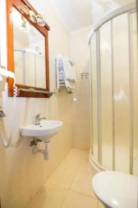 Shelter Club & Spa - 32