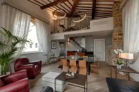 Donati Luxury Tower Suites - 16