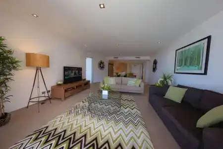 Ambience on Burleigh Beach - 108