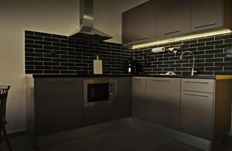 The Athenians Modern - 16
