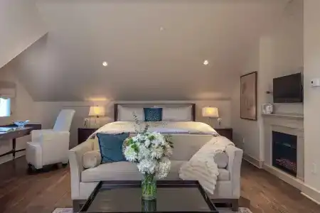 Stonehurst Place Bed & Breakfast - 43