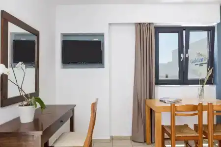 Golden Bay Boutique & Bungalows - 5