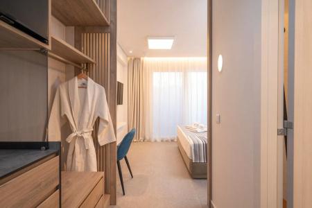 Mirablue Luxury Residences - 31
