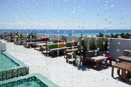 Clevelander - 17