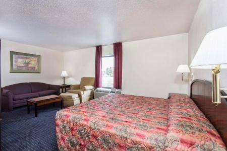 Knights Inn Virginia Beach Lynnhaven - 58