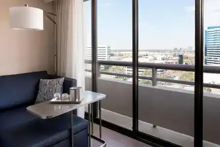 Irvine Marriott - 100