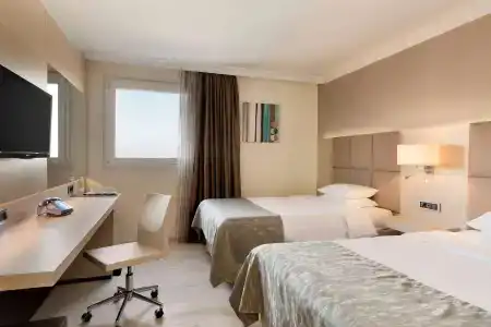 Ramada by Wyndham Sofia City Center - 6