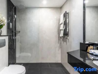 Plaza Schwerin; Sure Collection By Best Western - 151