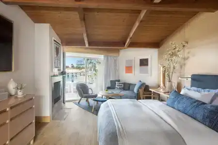 Malibu Beach Inn - 6