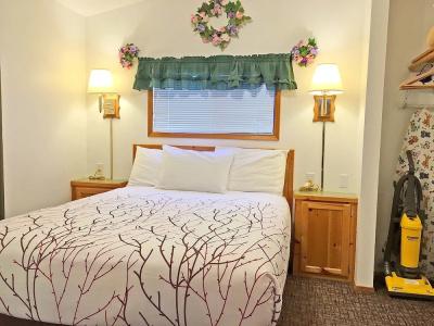 Park and Cabins - 112