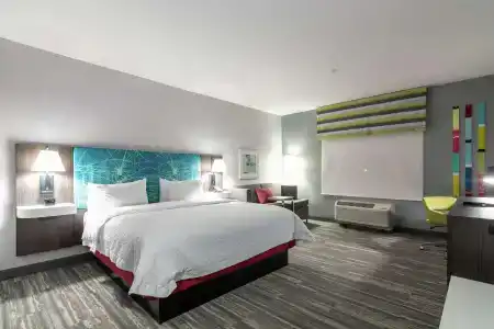 Hampton Inn & Suites Dallas East - 36