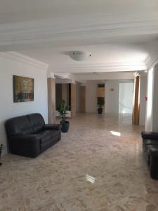 Ambassador - 8