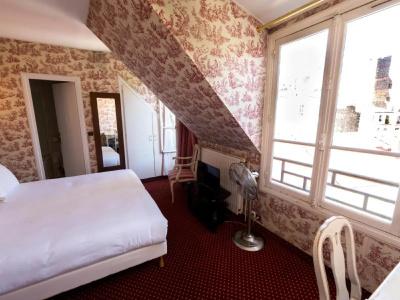 Regyn's Montmartre - 15