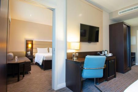 Premier Inn Dubai Al Jaddaf - 32