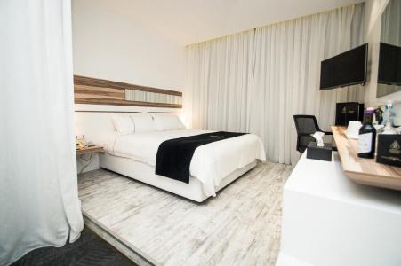 The Ciao Stelio Deluxe (Adults Only) - 37