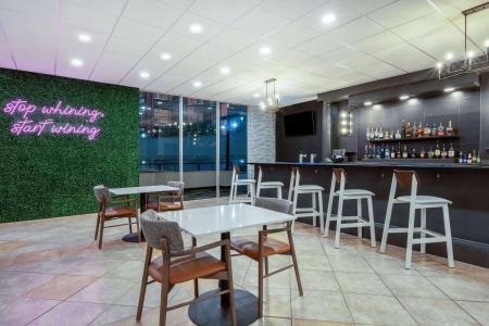 Wyndham Garden, SC - 11