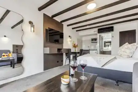 Knights Inn - 109