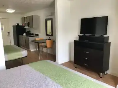 Studio 6-Dallas, TX - 90