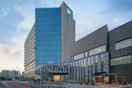 Holiday Inn Express Jinqiao Central, An Ihg - 0