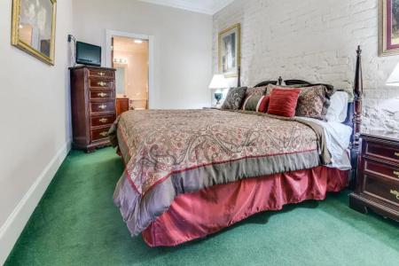 Plaza Suites Downtown New Orleans - 43