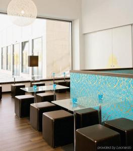 Motel One Wiesbaden - 13