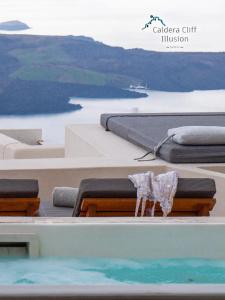 Caldera Cliff Illusion - 53