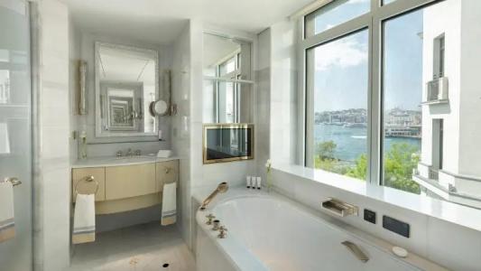The Peninsula - 55