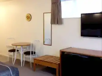 Rosewood Court - 24
