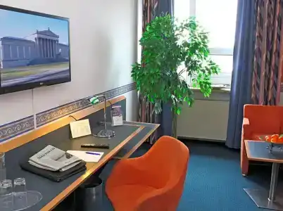 Amber Econtel - 35