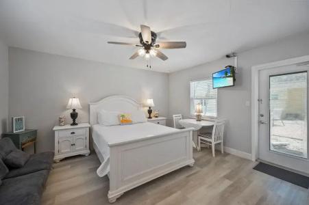 A Beach Retreat on Casey Key - 111