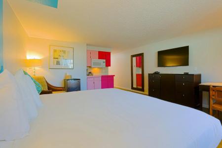 Coast River Inn By Oyo - 5