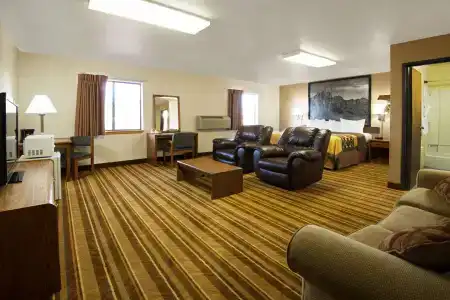 Super 8 by Wyndham/White Sands Area - 5