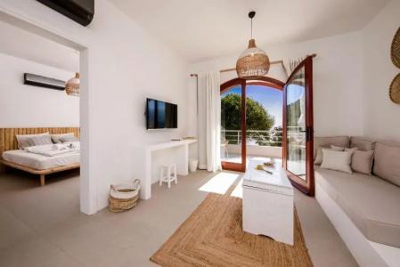 Villa Kale Suites with heated pool in winter - 28