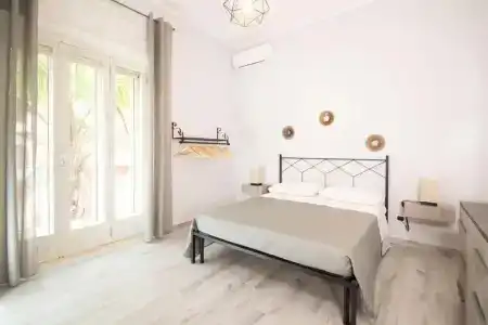 Rudiae Boutique - 0