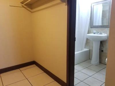 Parkway Inn - 35