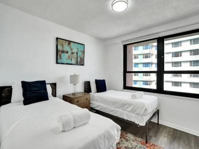 The Alexander All Suites - 289
