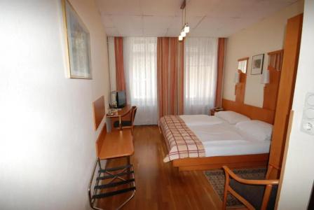 Continental-Pension - 19