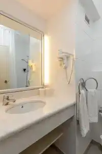 Anissa Beach - 10