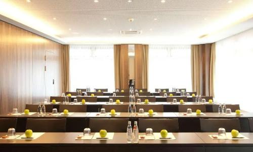 Living Düsseldorf - 14