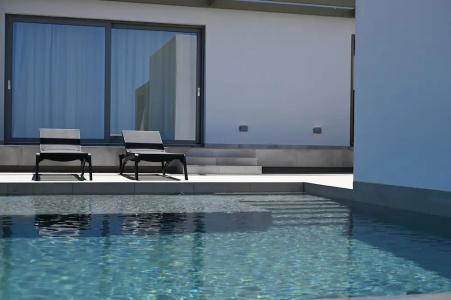 Kavos & Suites - 160