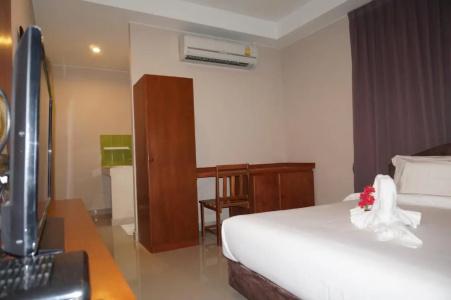 Kata Beachwalk and Bungalows - 47