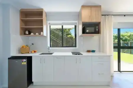 Albany Oak - 60