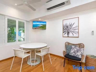 Verandahs Boutique - 52