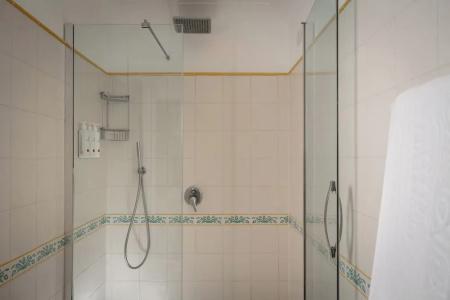 Eden Roc Suites - 393