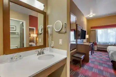 Comfort Inn Lucky Lane - 45