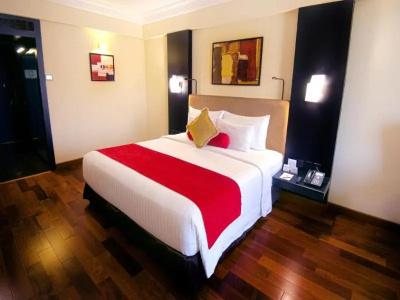 Sterlings Mac & Suites - 83