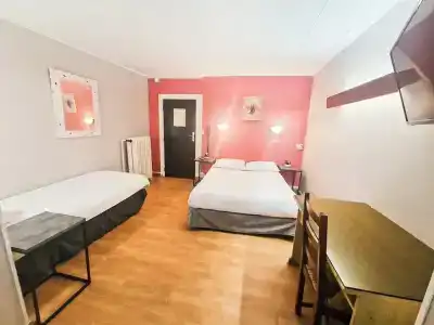 de l'Academie - 16