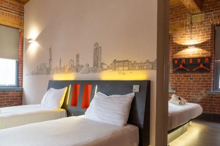 easyManchester - 1