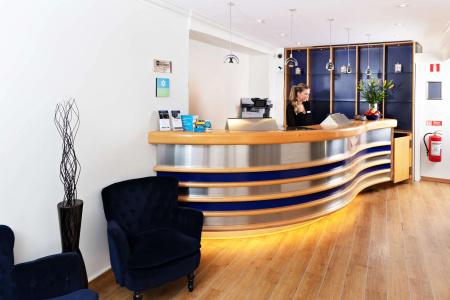 Center- Sure by Best Western Center - 1