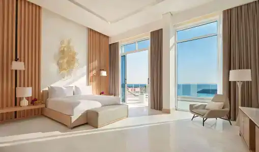 Fairmont Fujairah Beach Resort - 11
